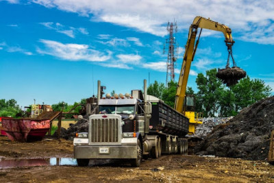 Ferrous Processing & Trading Co Kronk JunkYard in Detroit (MI) - photo 4