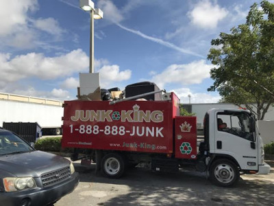 Junk King Fort Lauderdale South JunkYard in Pembroke Pines (FL) - photo 1