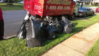 Junk King Cedar Rapids JunkYard in Cedar Rapids (IA) - photo 3