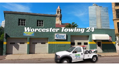 Worcester Towing 24 JunkYard in Springfield (MA) - photo 1