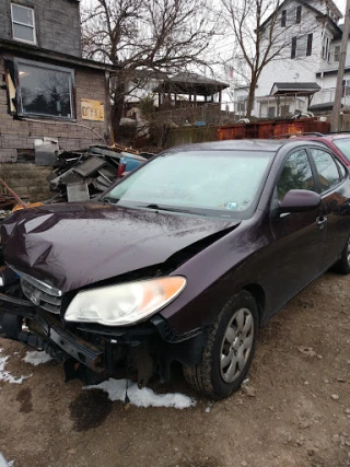 Rusty Hook Auto Salvage in Pittsburgh JunkYard in Pittsburgh (PA) - photo 3