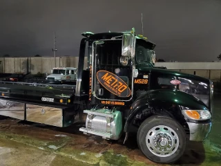 Metro Towing & Recovery LLC - photo 1