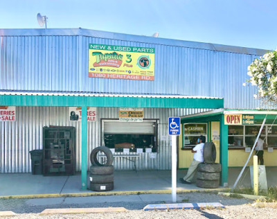 Tapatio Auto & Truck Recycling JunkYard in San Diego (CA) - photo 4