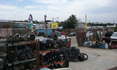 Old Yeller Auto JunkYard in Denver (CO) - photo 2