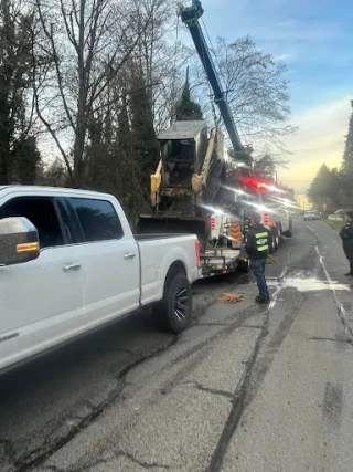 Gene Meyer's Towing - photo 1