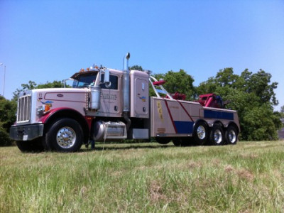 Roadrunner Towing & Recovery INC JunkYard in Baton Rouge (LA) - photo 1