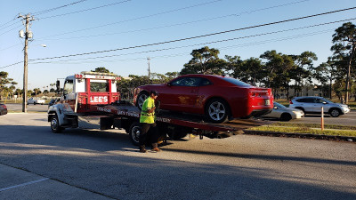 Lee's Wrecker Services JunkYard in Palm Bay (FL) - photo 1