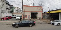 Roanoke Auto JunkYard in Newark (NJ)