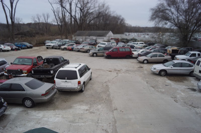 Junk Car Cash JunkYard in Kansas City (KS) - photo 2