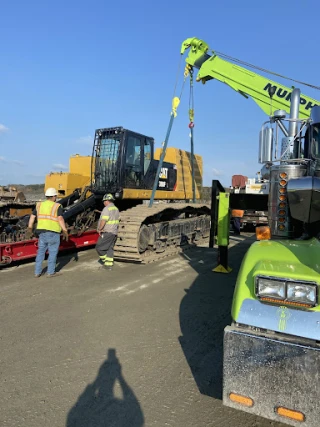 Murphy's Auto Salvage Inc JunkYard in New Bedford (MA) - photo 3