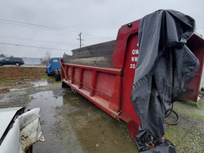 Eubank Trucks, Inc. JunkYard in Richmond (VA) - photo 4