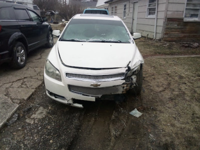 Cash for Cars Indianapolis-East JunkYard in Indianapolis (IN) - photo 1