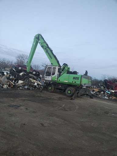 Bluff City Metal Recycling Elgin IL JunkYard in Elgin (IL)