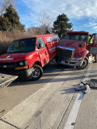 Service Towing Inc - photo 1