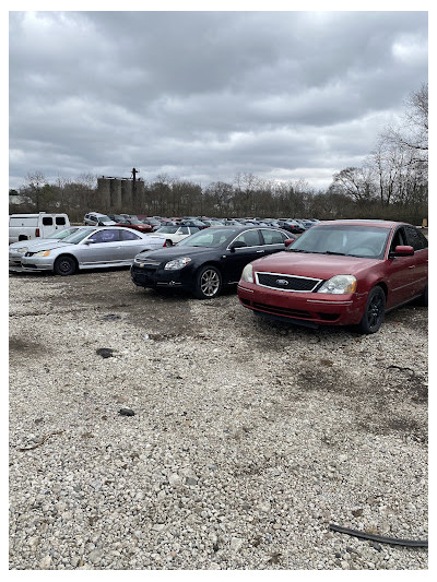 Steve's Auto Recycling and Tires JunkYard in Columbus (OH) - photo 2