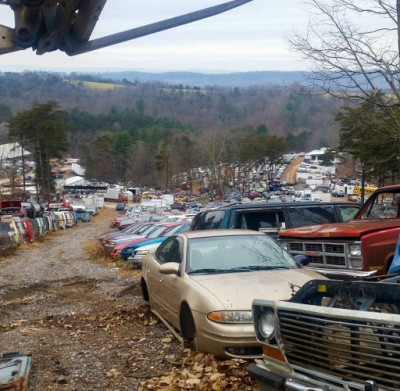 W & W Salvage Co JunkYard in Pittsburgh (PA) - photo 2