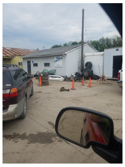 Aikey Auto Salvage Inc JunkYard in Waterloo (IA) - photo 3