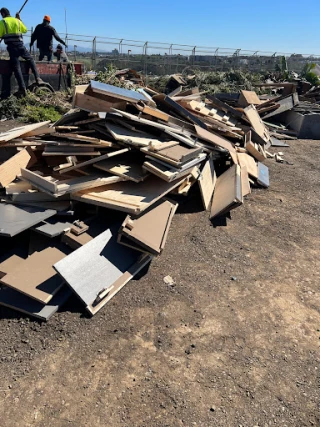 Top Line Hauling & Dumping JunkYard in Menifee (CA) - photo 3