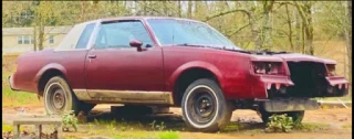 Fenton Auto Buyers LLC JunkYard in St. Louis (MO) - photo 1