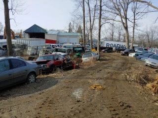 Ford's U Pull It JunkYard in Bel Air South (MD) - photo 2