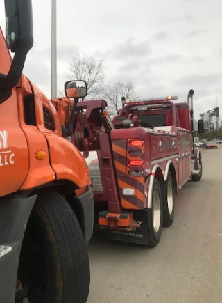 Roberts Heavy Duty Towing - photo 1