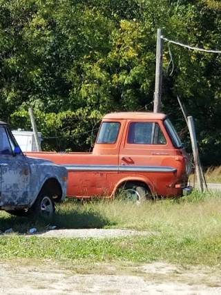 Sweeney Auto Salvage JunkYard in Cincinnati (OH) - photo 2