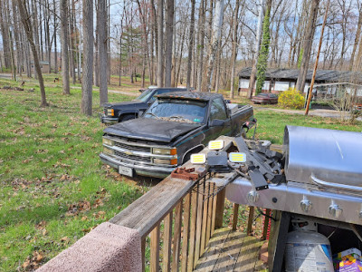 Ernie's Salvage Yard JunkYard in Huntington (WV) - photo 2