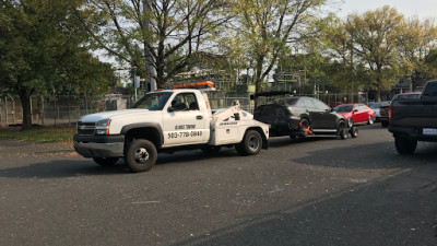 Olmos Towing LLC JunkYard in Portland (OR) - photo 1