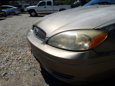 Gold's Auto Recycling JunkYard in Providence (RI) - photo 1