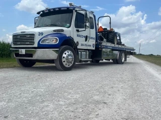 Waco Towing & Wrecker JunkYard in Waco (TX) - photo 2