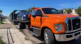 Freddy's Towing and Recovery JunkYard in Laredo (TX) - photo 2
