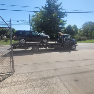 J and F Towing - photo 2