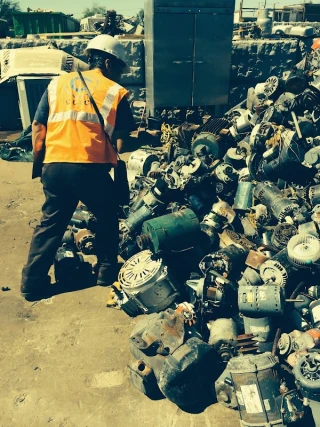 I Buy Scrap Metal Recycling Tempe JunkYard in Tempe (AZ) - photo 1