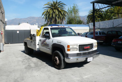 Hillcrest Towing JunkYard in Pasadena (CA) - photo 1