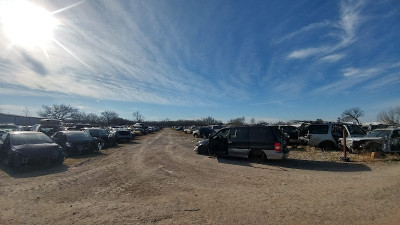Auto Parts House JunkYard in Grand Prairie (TX) - photo 2