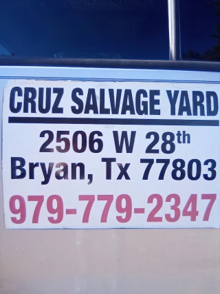 Cruz Salvage Yard - photo 3