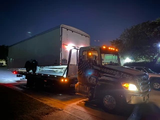KB Towing & Roadside Assistance JunkYard in Garland (TX) - photo 3