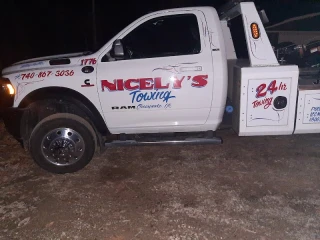 Nicely's Towing
