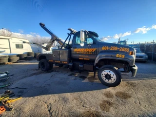 Bailout Tow and Transportation Inc. Light and Heavy Duty Towing - photo 1