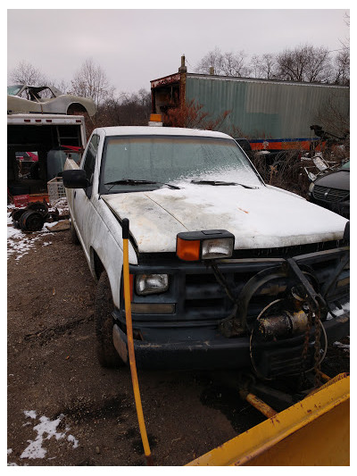 Rusty Hook Auto Salvage in Pittsburgh JunkYard in Pittsburgh (PA) - photo 2