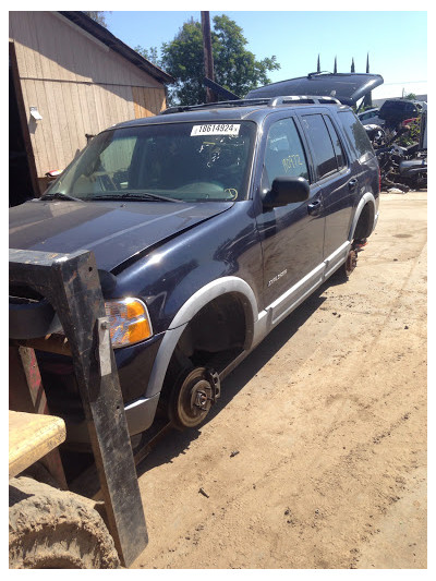 E & R Auto Wrecking JunkYard in Modesto (CA) - photo 4