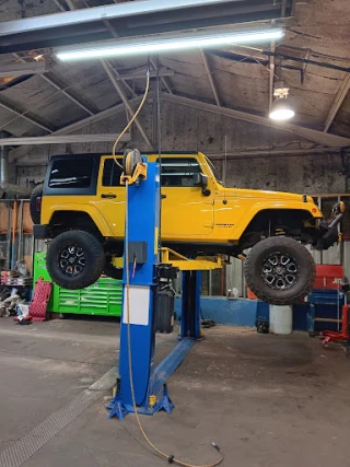 All Jeeps Parts & Sales JunkYard in Albuquerque (NM) - photo 4