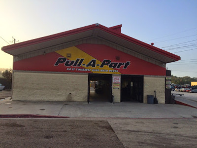 Pull-A-Part JunkYard in Baton Rouge (LA) - photo 4
