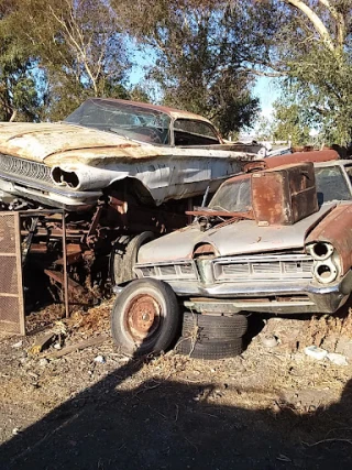 Brian's Salvage & Junk