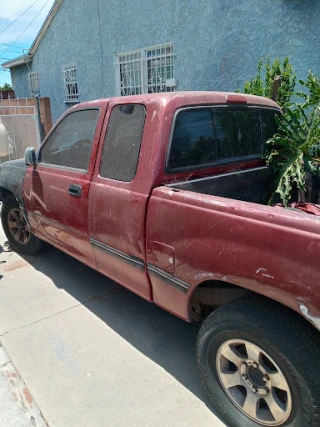 Junk cars pay top cash /we buy cars trucks in los Angeles