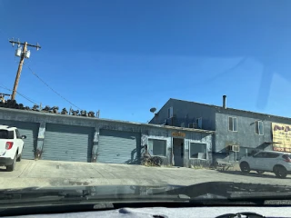 High dessert auto salvage