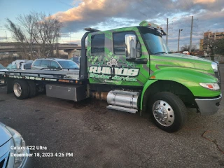 Rhinos Wrecker Service