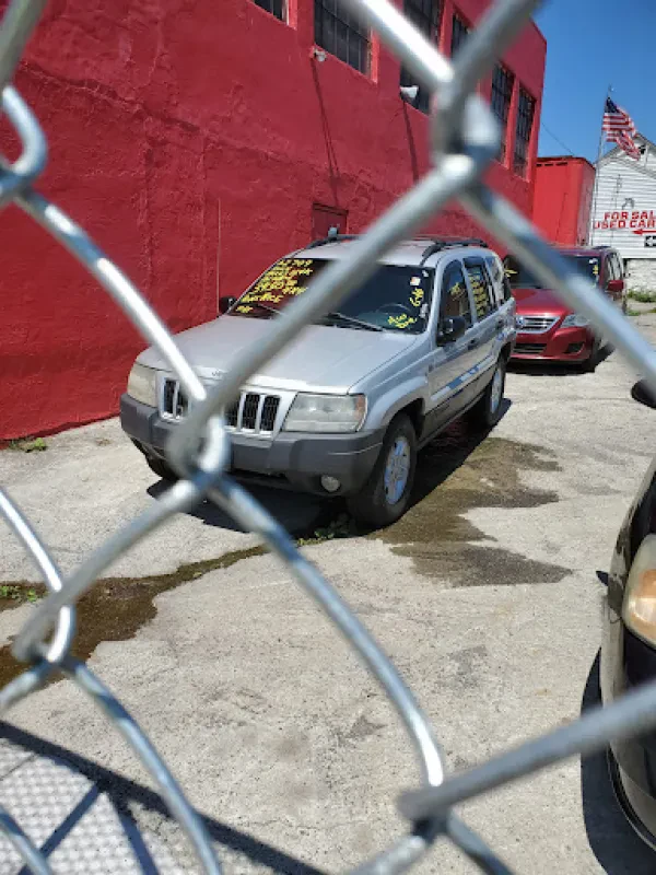 Hiawatha Used Cars & Auto Parts - photo 2