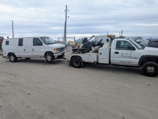 A to Z Towing & We Buy Junk Cars