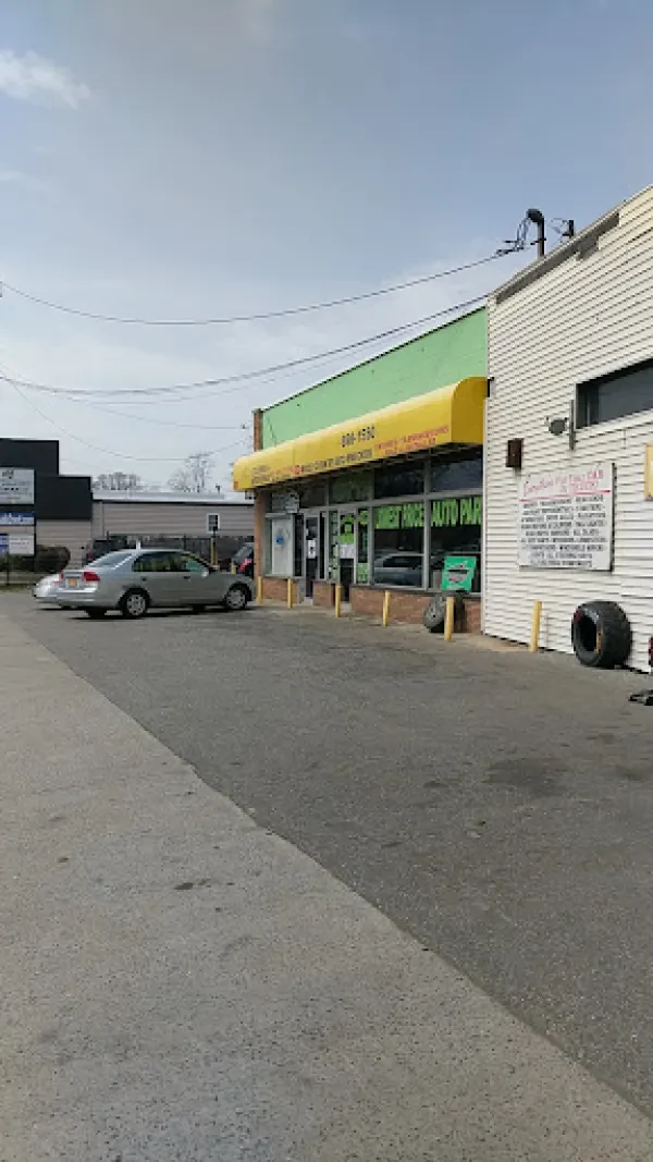 MIDDLE COUNTRY AUTO WRECKERS, INC. - photo 2